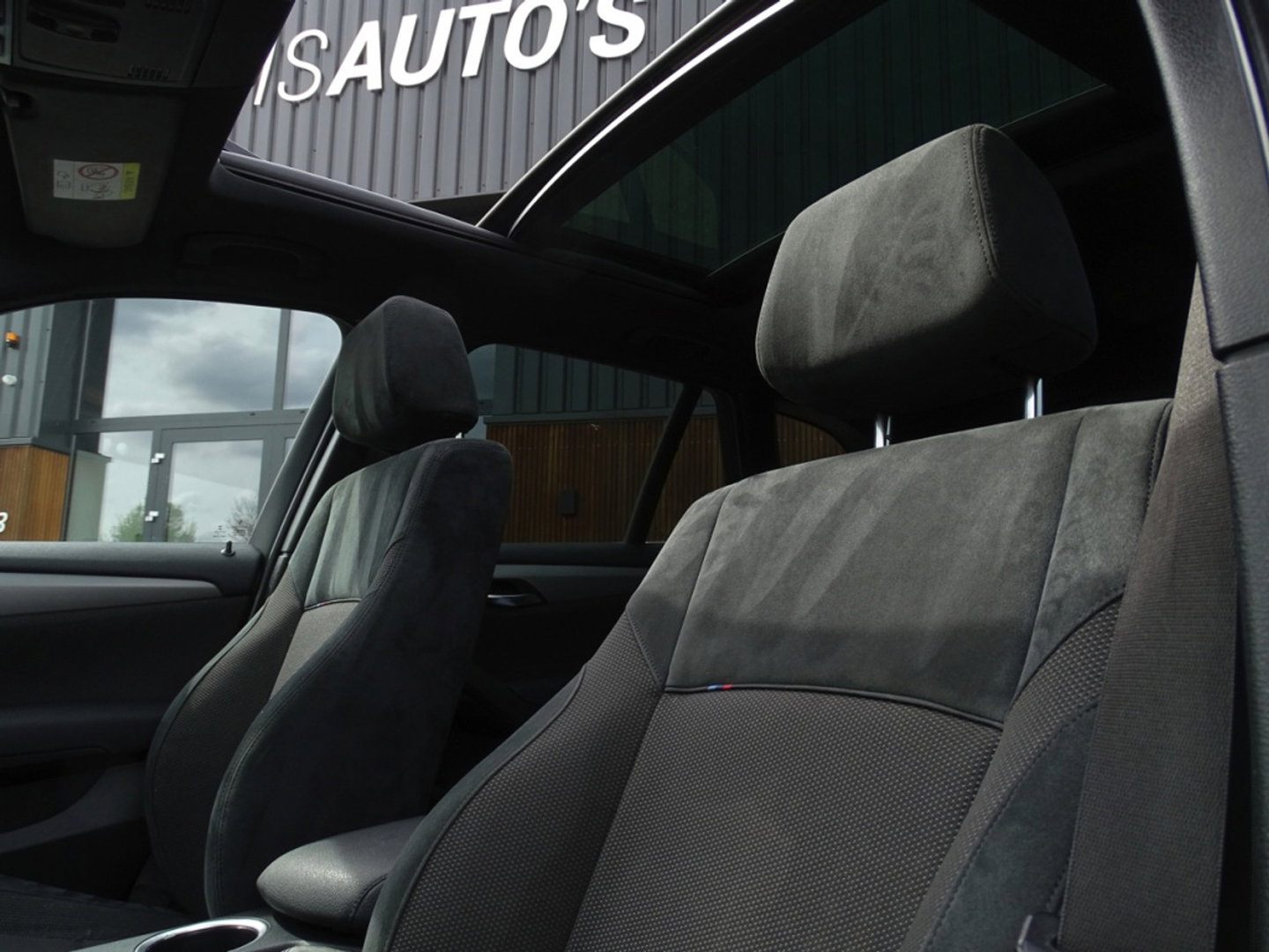 BMW X1 18d sDrive 143PK / M-Sport / Automaat / pano / LED