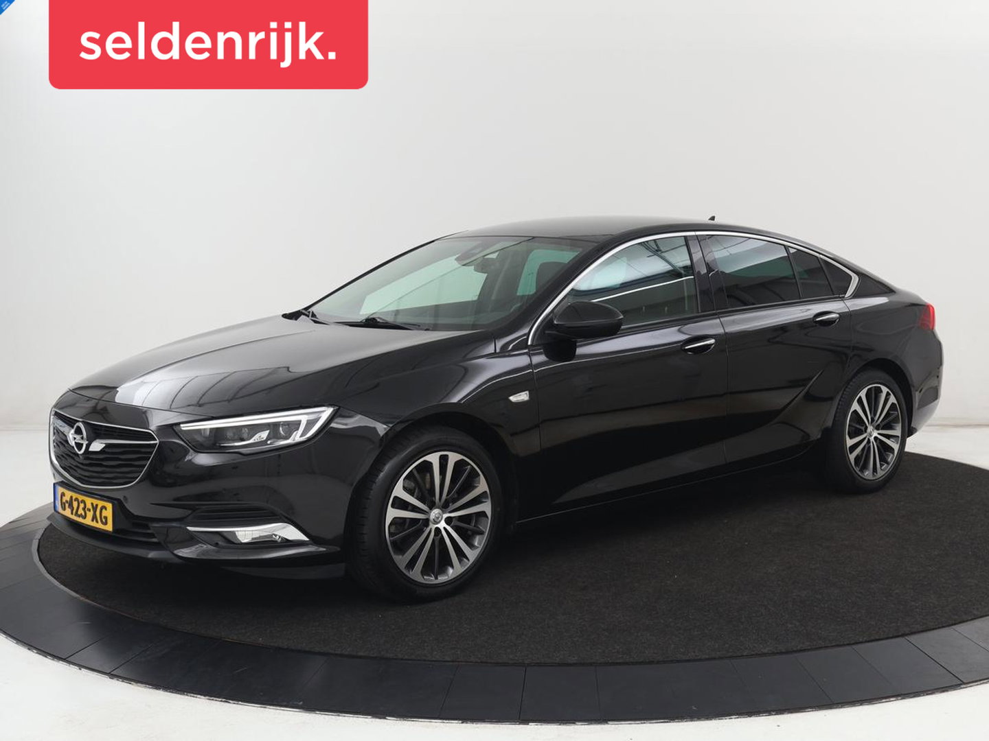 Opel Insignia 1.6 Turbo Innovation | 1e eigenaar | 55.500km NAP | Head-Up | Matrix-LED | Carplay | Navigatie | Camera | Keyless | Dodehoek detectie | Parkeerhulp | Cruise control | Climate control