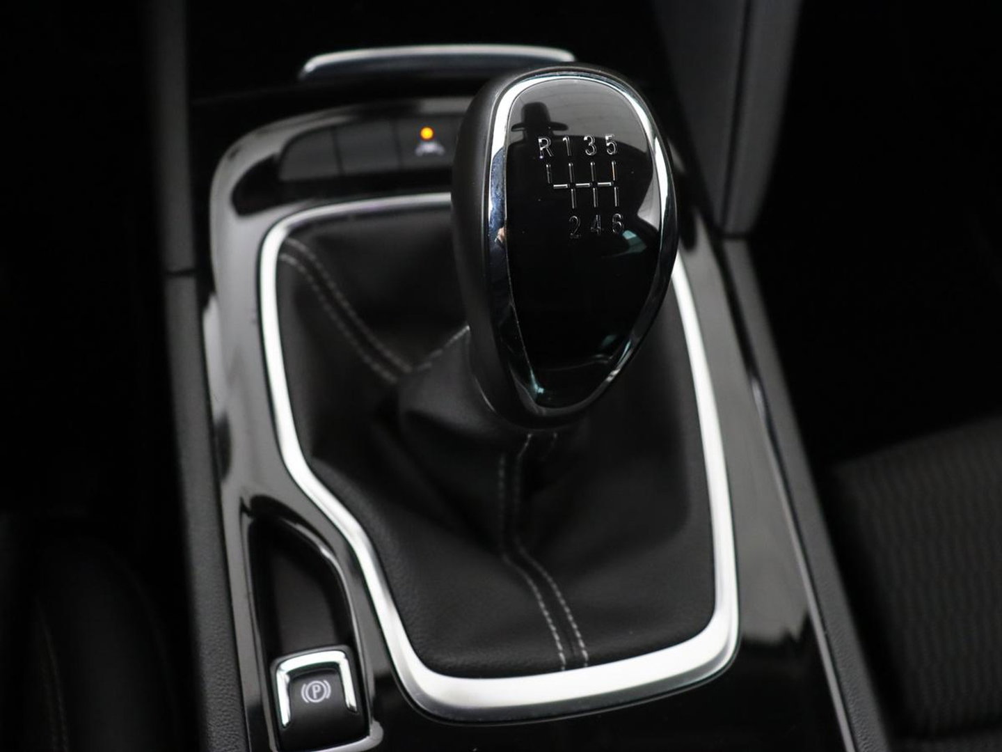 Opel Insignia 1.6 Turbo Innovation | 1e eigenaar | 55.500km NAP | Head-Up | Matrix-LED | Carplay | Navigatie | Camera | Keyless | Dodehoek detectie | Parkeerhulp | Cruise control | Climate control