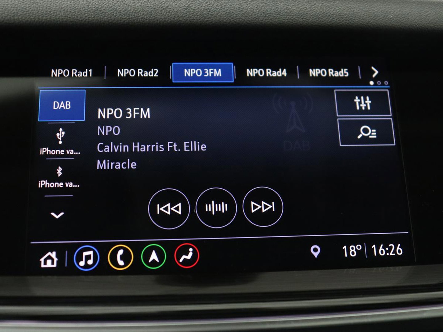 Opel Insignia 1.6 Turbo Innovation | 1e eigenaar | 55.500km NAP | Head-Up | Matrix-LED | Carplay | Navigatie | Camera | Keyless | Dodehoek detectie | Parkeerhulp | Cruise control | Climate control