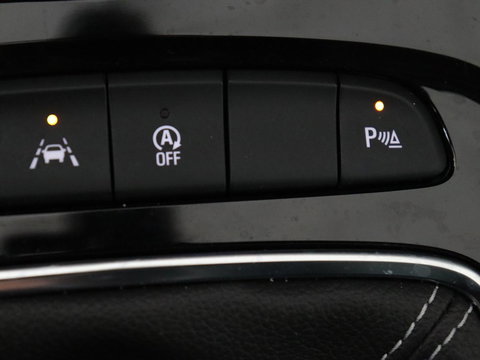 Opel Insignia 1.6 Turbo Innovation | 1e eigenaar | 55.500km NAP | Head-Up | Matrix-LED | Carplay | Navigatie | Camera | Keyless | Dodehoek detectie | Parkeerhulp | Cruise control | Climate control