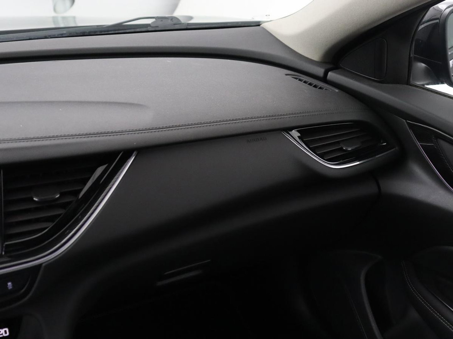 Opel Insignia 1.6 Turbo Innovation | 1e eigenaar | 55.500km NAP | Head-Up | Matrix-LED | Carplay | Navigatie | Camera | Keyless | Dodehoek detectie | Parkeerhulp | Cruise control | Climate control