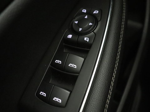 Opel Insignia 1.6 Turbo Innovation | 1e eigenaar | 55.500km NAP | Head-Up | Matrix-LED | Carplay | Navigatie | Camera | Keyless | Dodehoek detectie | Parkeerhulp | Cruise control | Climate control