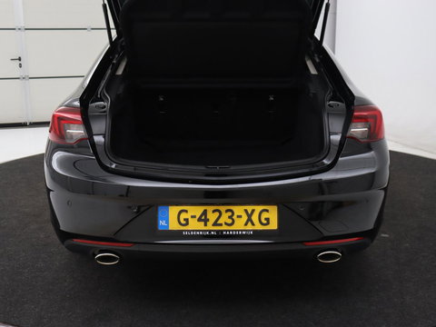 Opel Insignia 1.6 Turbo Innovation | 1e eigenaar | 55.500km NAP | Head-Up | Matrix-LED | Carplay | Navigatie | Camera | Keyless | Dodehoek detectie | Parkeerhulp | Cruise control | Climate control