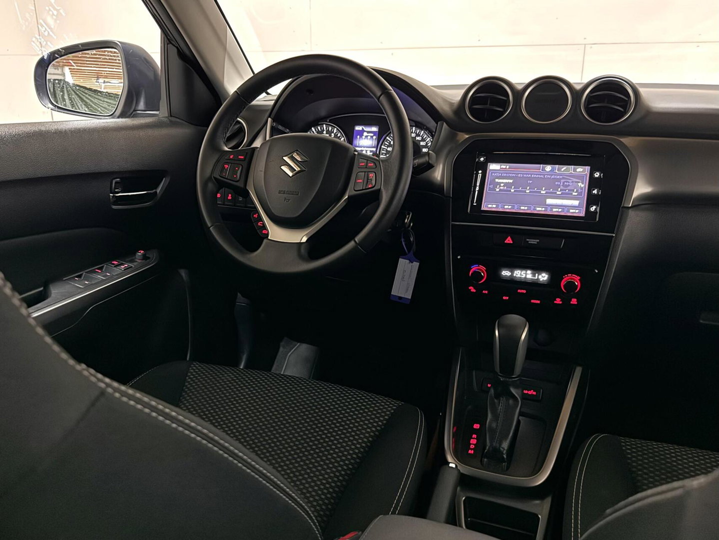 Suzuki Vitara 1.0 Carplay Camera Stoelverw. Trekh. Navi NAP