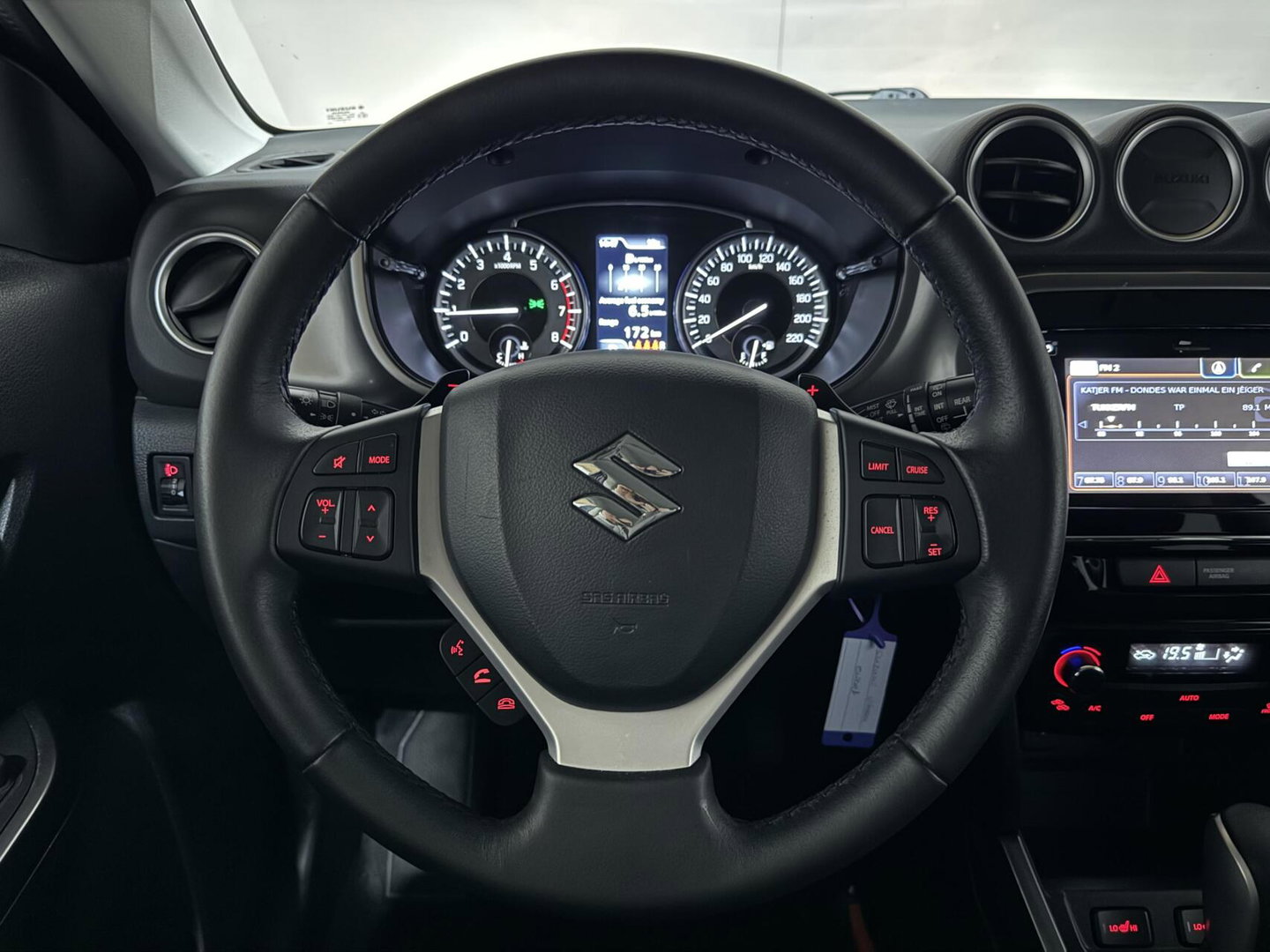 Suzuki Vitara 1.0 Carplay Camera Stoelverw. Trekh. Navi NAP