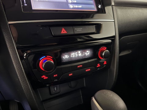 Suzuki Vitara 1.0 Carplay Camera Stoelverw. Trekh. Navi NAP