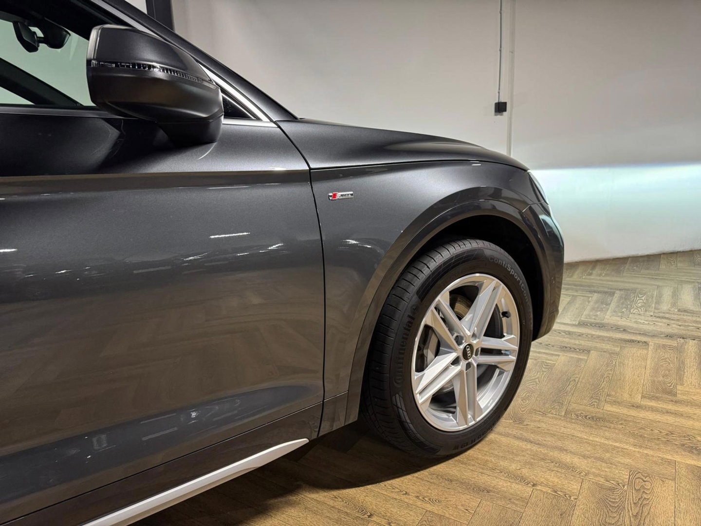 Audi Q5 55 TFSI e S edition Competition S-LINE PANO KEYLESS CAM