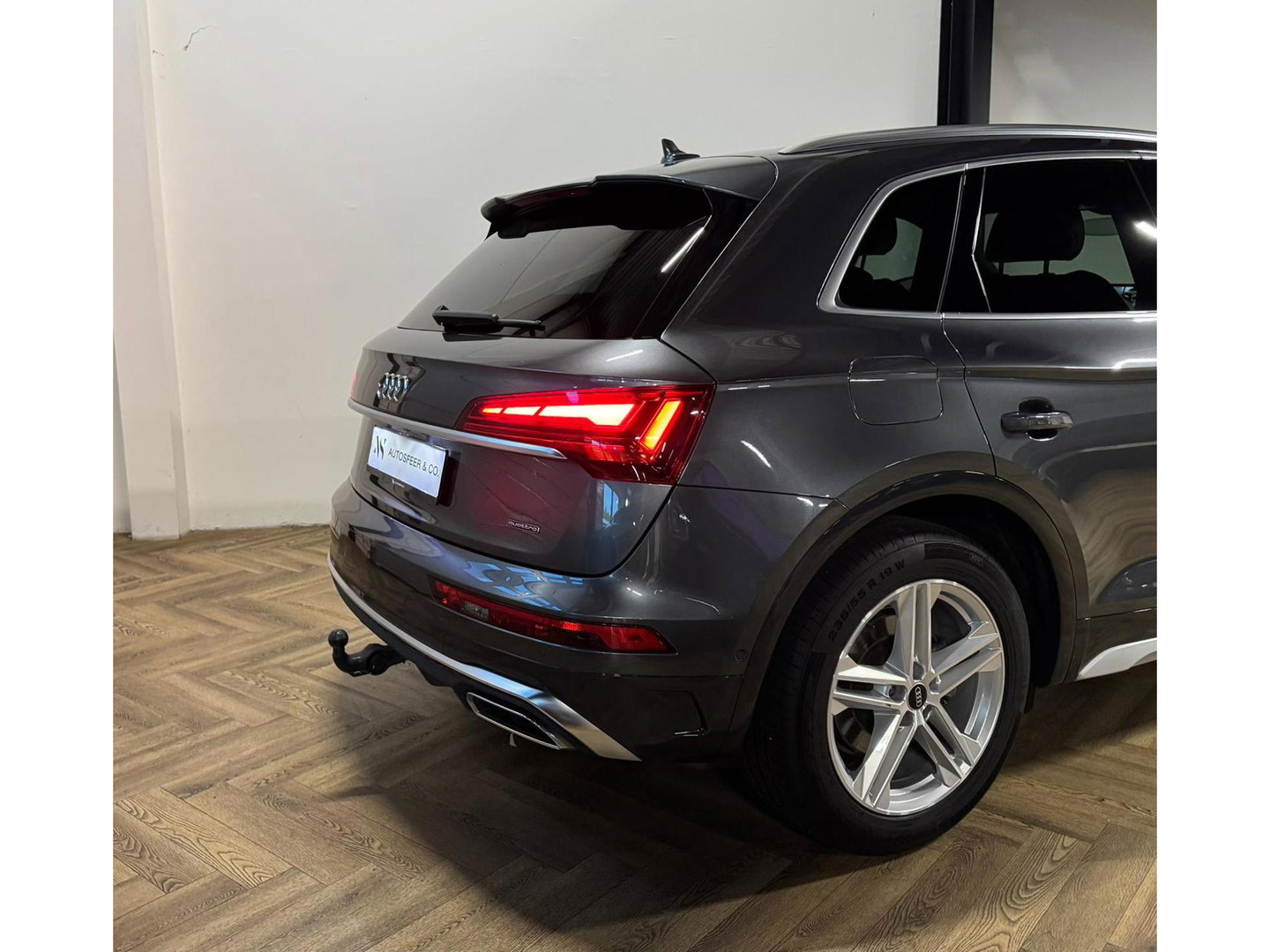 Audi Q5 55 TFSI e S edition Competition S-LINE PANO KEYLESS CAM