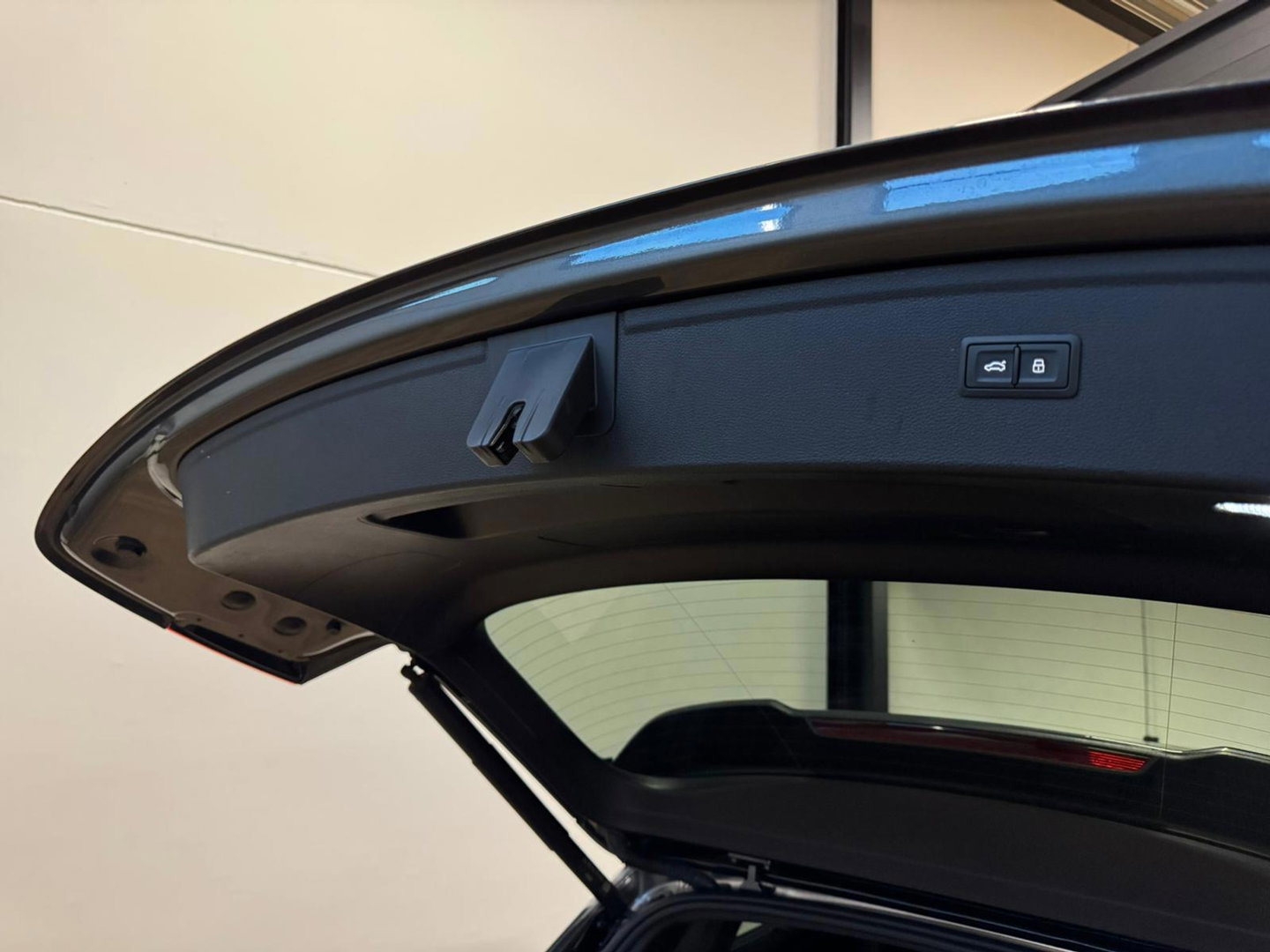 Audi Q5 55 TFSI e S edition Competition S-LINE PANO KEYLESS CAM