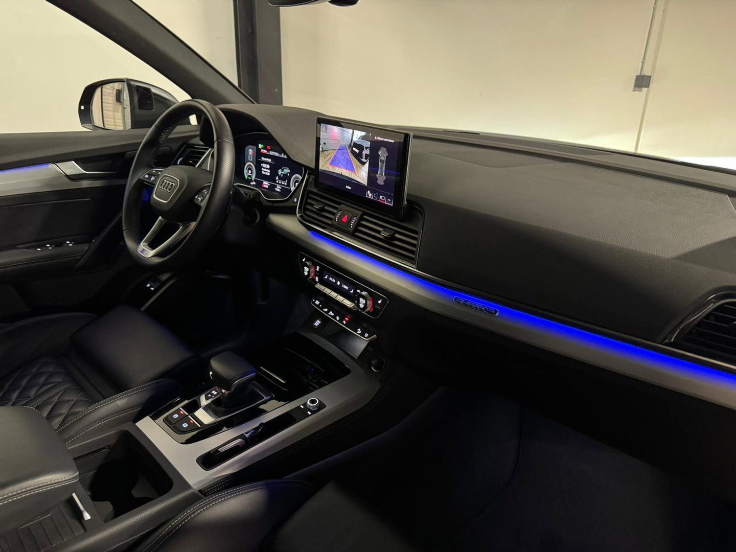 Audi Q5 55 TFSI e S edition Competition S-LINE PANO KEYLESS CAM