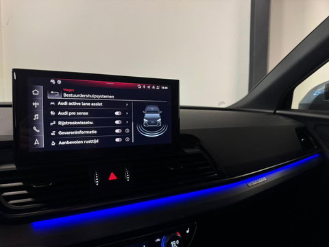 Audi Q5 55 TFSI e S edition Competition S-LINE PANO KEYLESS CAM