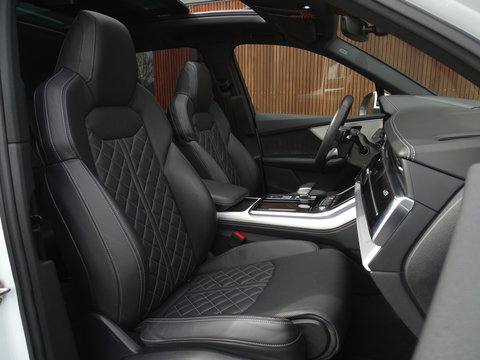 Audi Q7 55 TFSie 381PK Quattro S-Edition / Laser / B&O / 22" / Massage