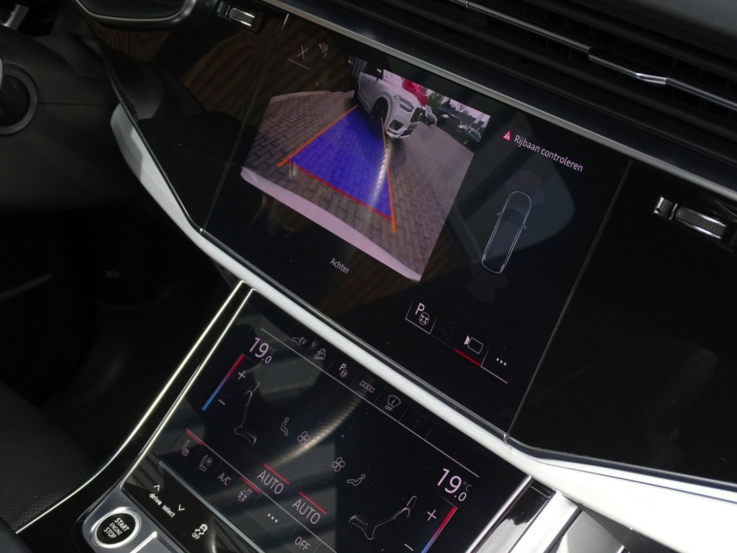 Audi Q7 55 TFSie 381PK Quattro S-Edition / Laser / B&O / 22" / Massage