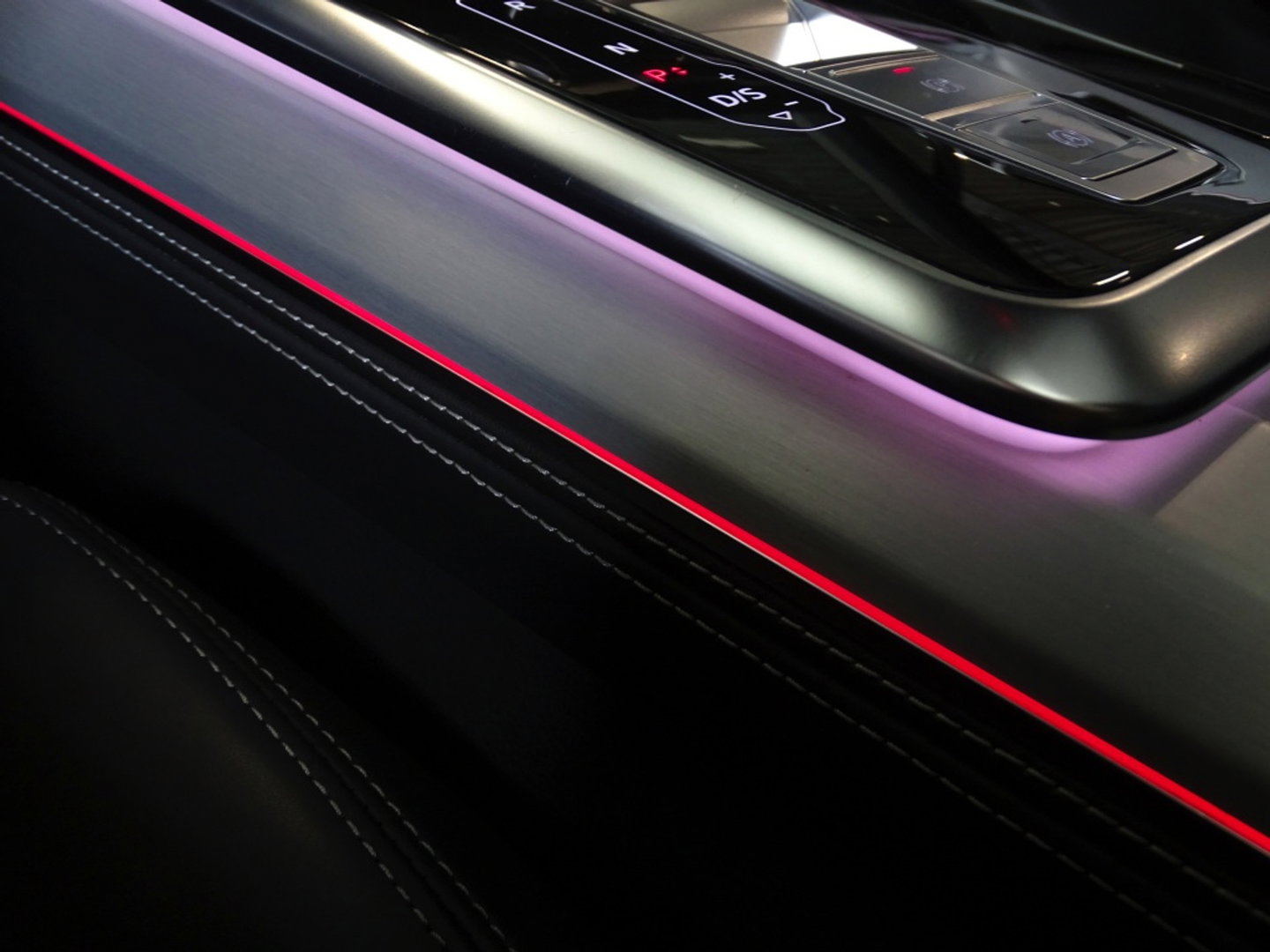 Audi Q7 55 TFSie 381PK Quattro S-Edition / Laser / B&O / 22" / Massage