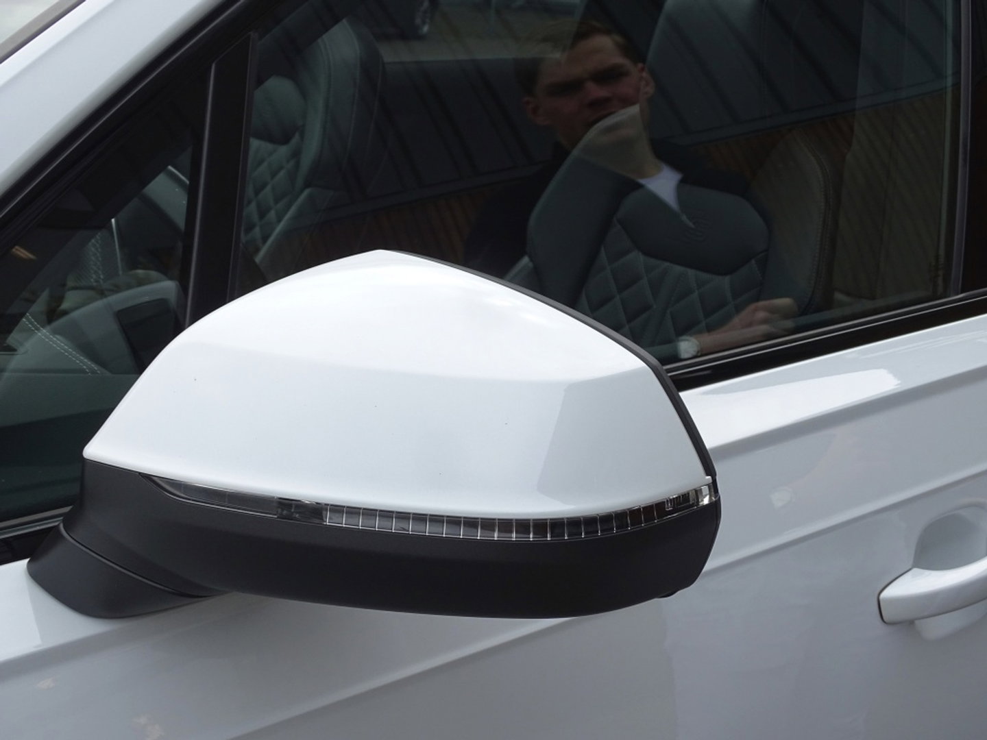 Audi Q7 55 TFSie 381PK Quattro S-Edition / Laser / B&O / 22" / Massage