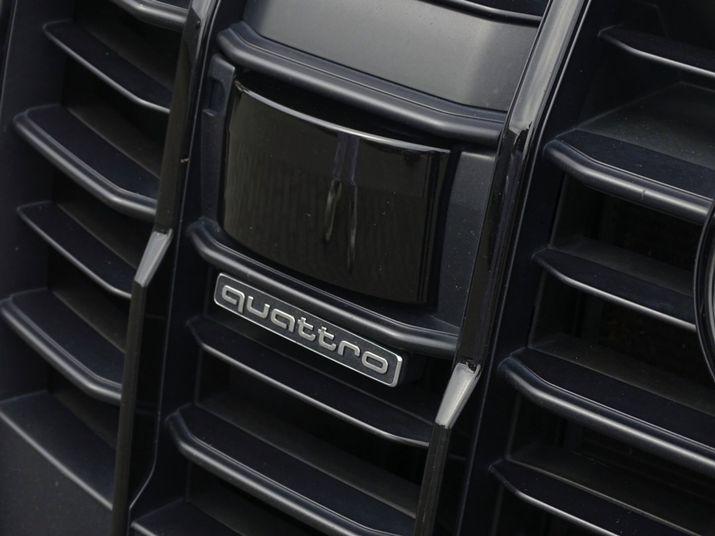 Audi Q7 55 TFSie 381PK Quattro S-Edition / Laser / B&O / 22" / Massage