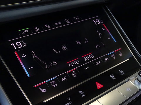 Audi Q7 55 TFSie 381PK Quattro S-Edition / Laser / B&O / 22" / Massage