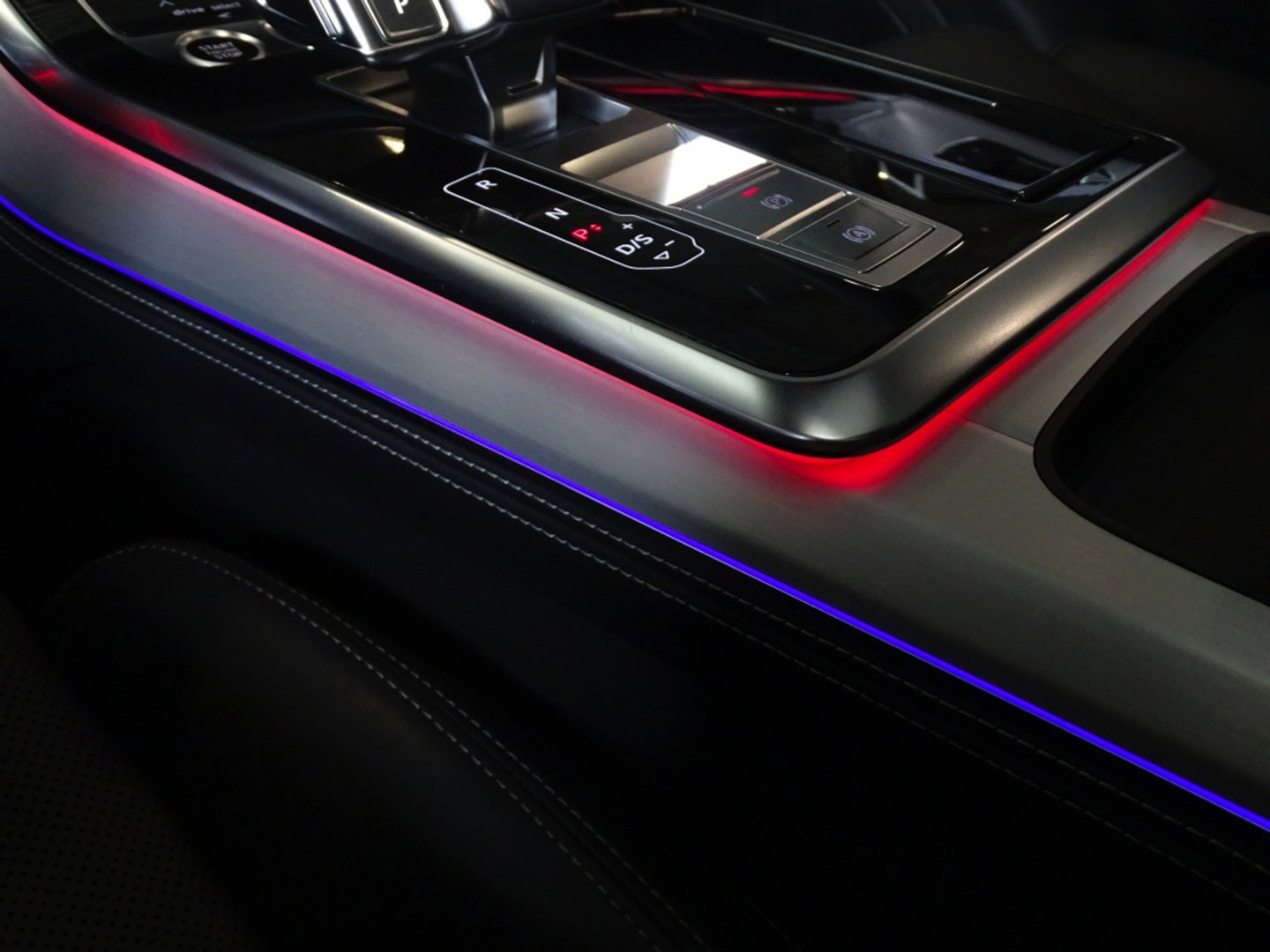 Audi Q7 55 TFSie 381PK Quattro S-Edition / Laser / B&O / 22" / Massage