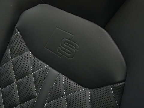 Audi Q7 55 TFSie 381PK Quattro S-Edition / Laser / B&O / 22" / Massage