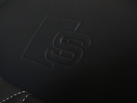 Audi Q7 55 TFSie 381PK Quattro S-Edition / Laser / B&O / 22" / Massage