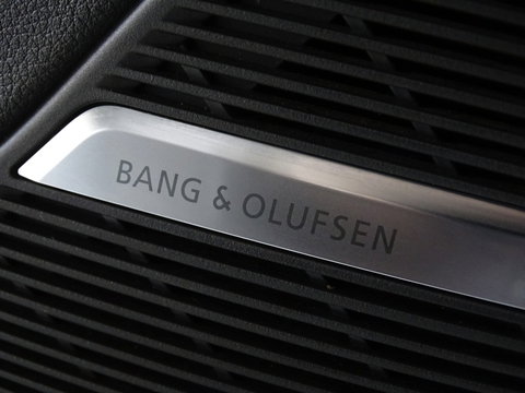 Audi Q7 55 TFSie 381PK Quattro S-Edition / Laser / B&O / 22" / Massage