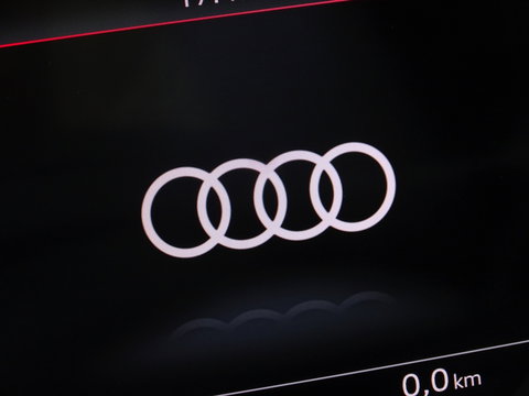 Audi Q7 55 TFSie 381PK Quattro S-Edition / Laser / B&O / 22" / Massage