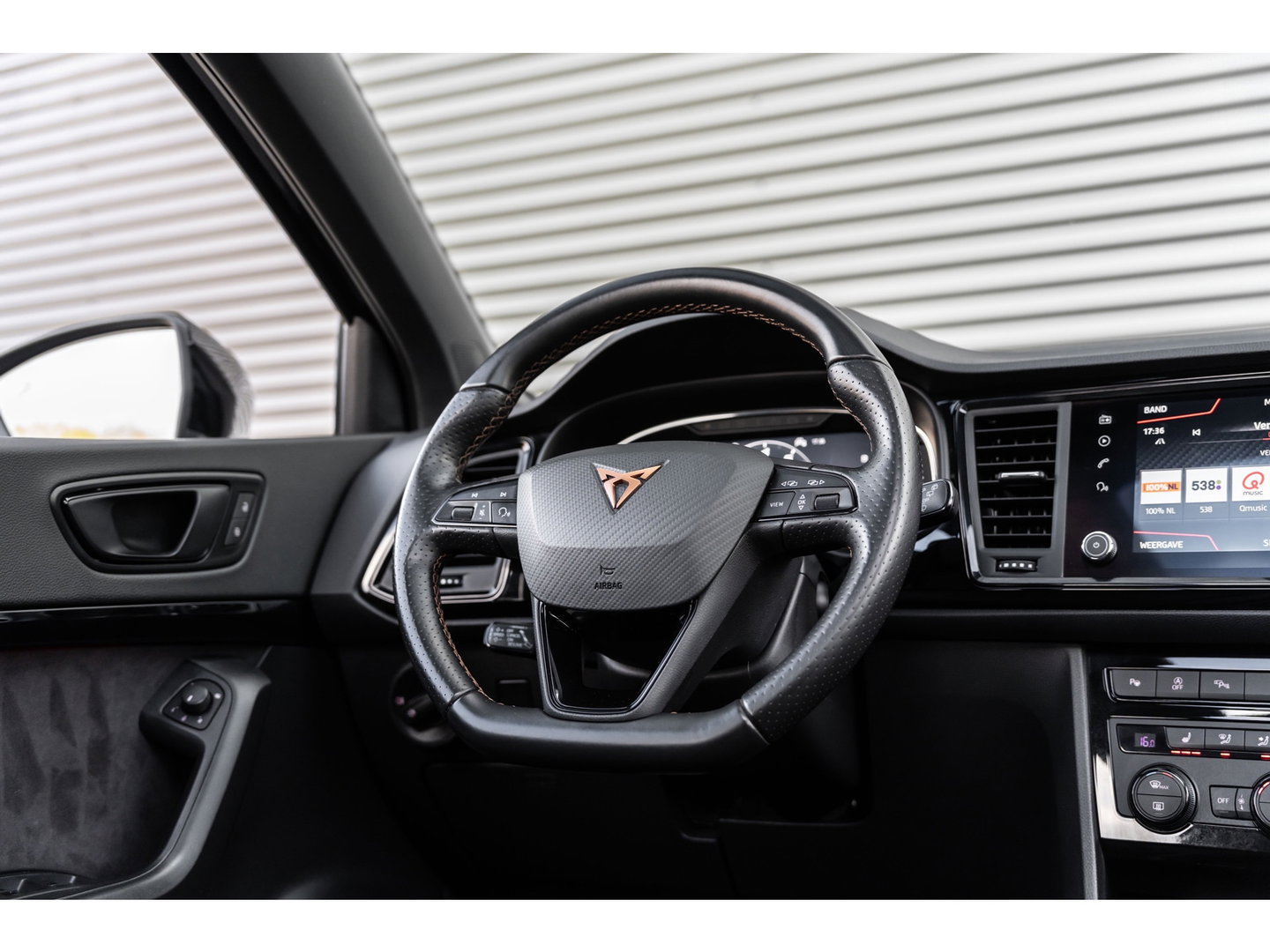 CUPRA Ateca 2.0 TSI 4DRIVE PANO BEATS TREKHAAK 360 CAMERA