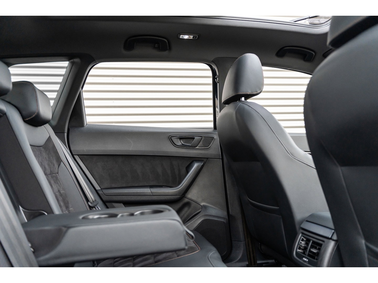 CUPRA Ateca 2.0 TSI 4DRIVE PANO BEATS TREKHAAK 360 CAMERA