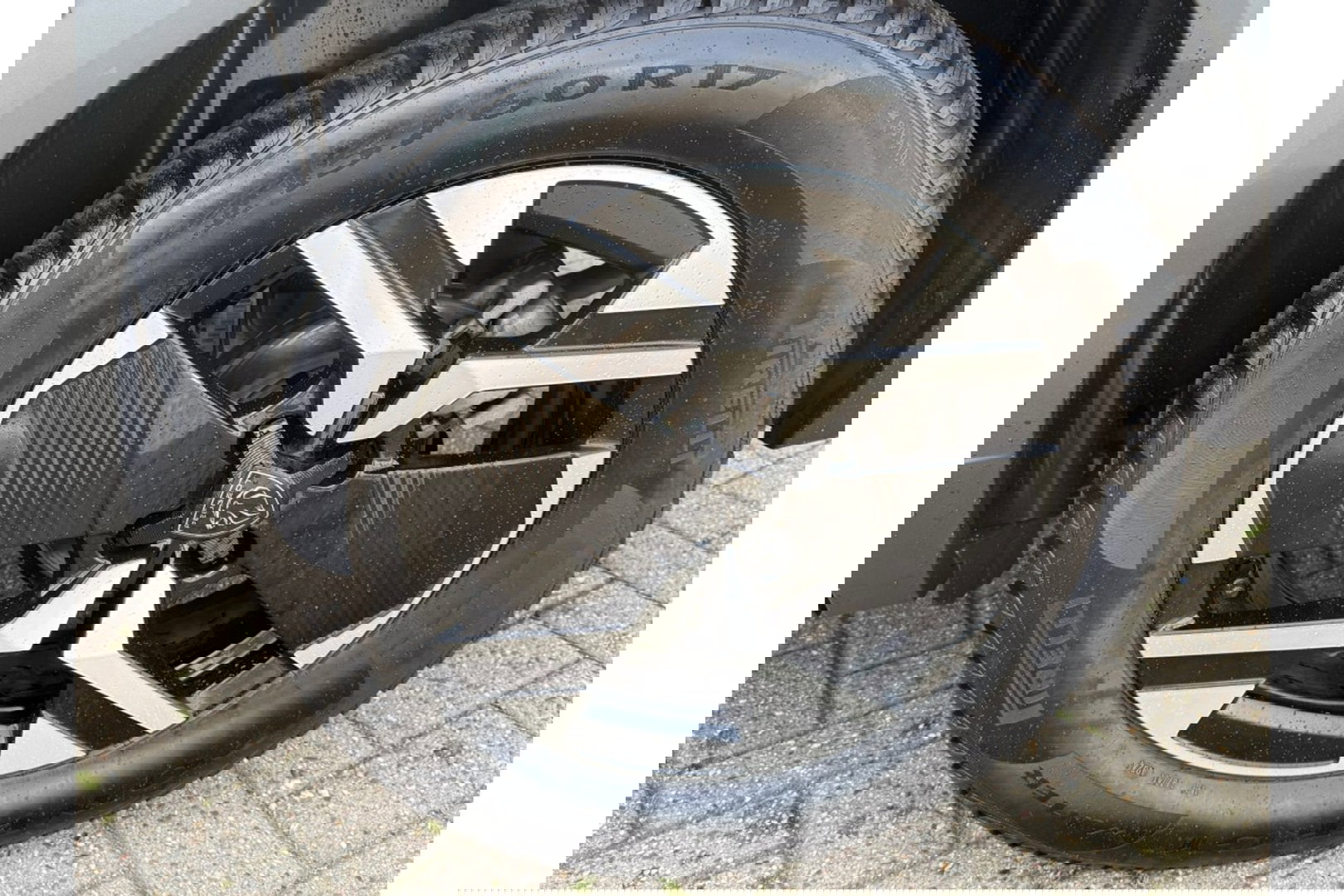 Peugeot 2008 1.2 PURETECH ALLUREPACK AUTOMAAT 130PK AIRCO NAVI CLIMA PDC-CAMERA I-TOGGLE.