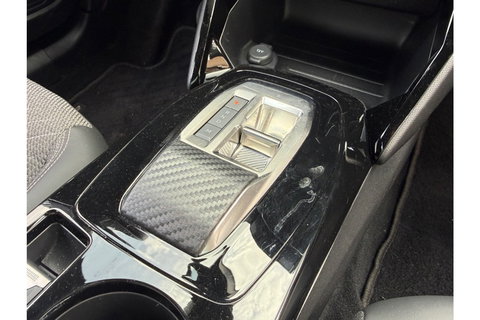 Peugeot 2008 1.2 PURETECH ALLUREPACK AUTOMAAT 130PK AIRCO NAVI CLIMA PDC-CAMERA I-TOGGLE.