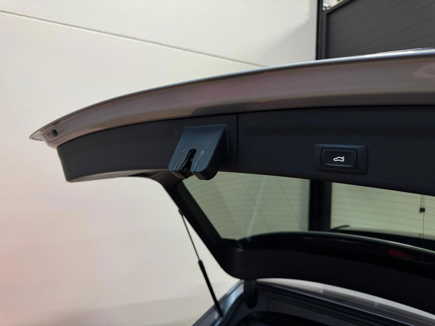 Audi A6 Avant 55 TFSI e quattro Competition PANO KEYLESS CAM