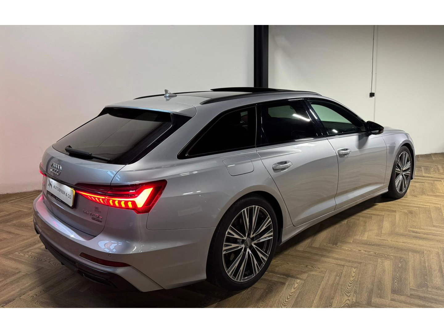 Audi A6 Avant 55 TFSI e quattro Competition PANO KEYLESS CAM