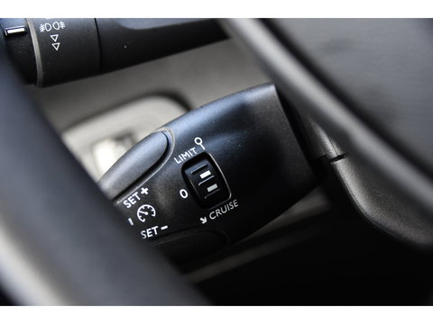 Peugeot Partner 1.5 BlueHDI PB Edition Camera, Cruise, Carplay, Multimedia, Sensoren, Airco, Uniek!