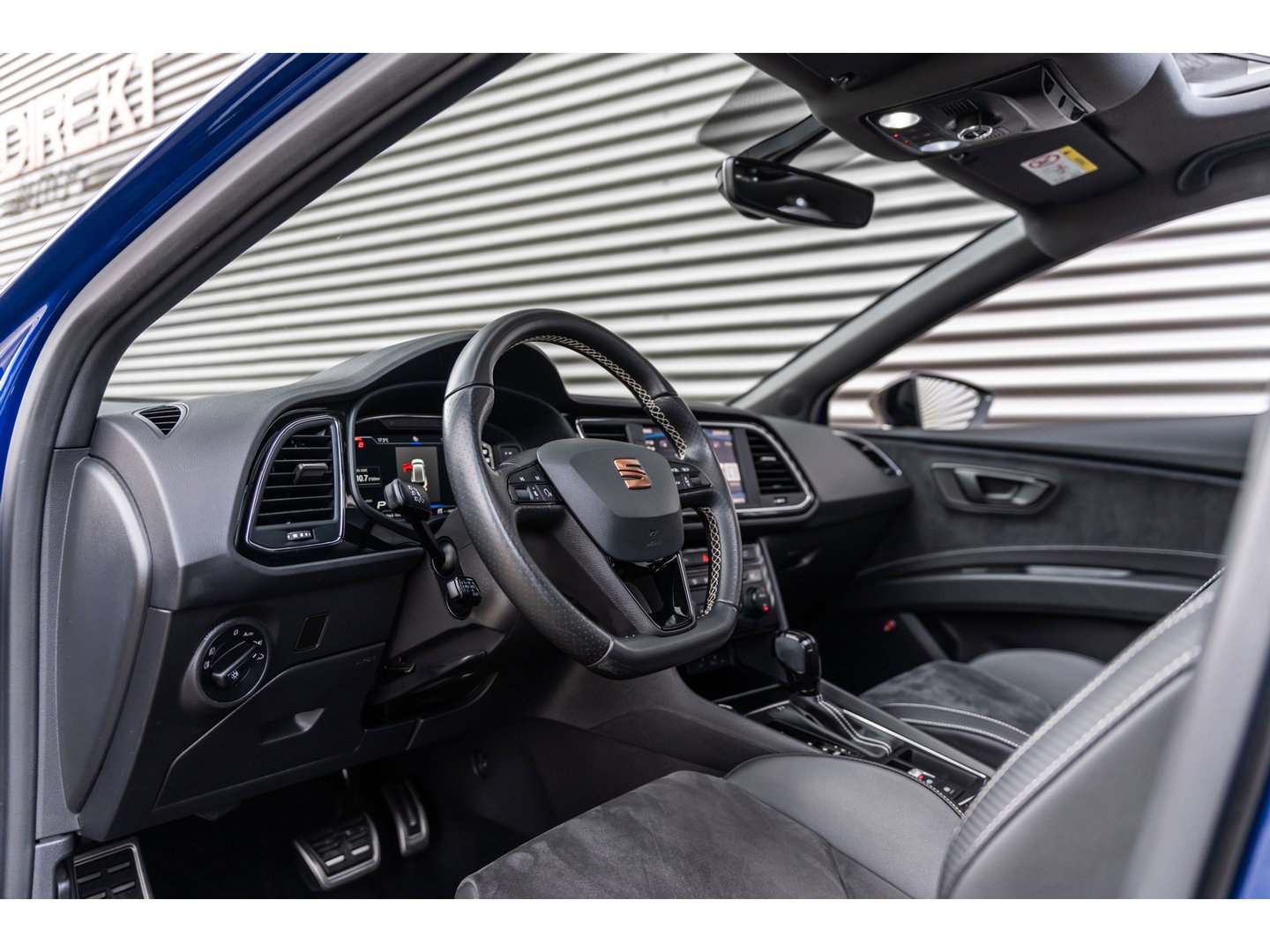 SEAT Leon ST 2.0 TSI CUPRA 4DRIVE PERFORMANCE PANO BREMBO