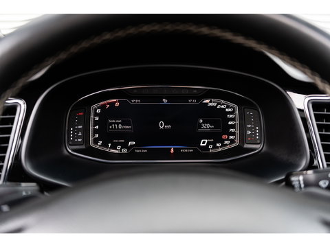 SEAT Leon ST 2.0 TSI CUPRA 4DRIVE PERFORMANCE PANO BREMBO