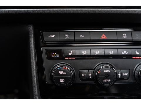 SEAT Leon ST 2.0 TSI CUPRA 4DRIVE PERFORMANCE PANO BREMBO