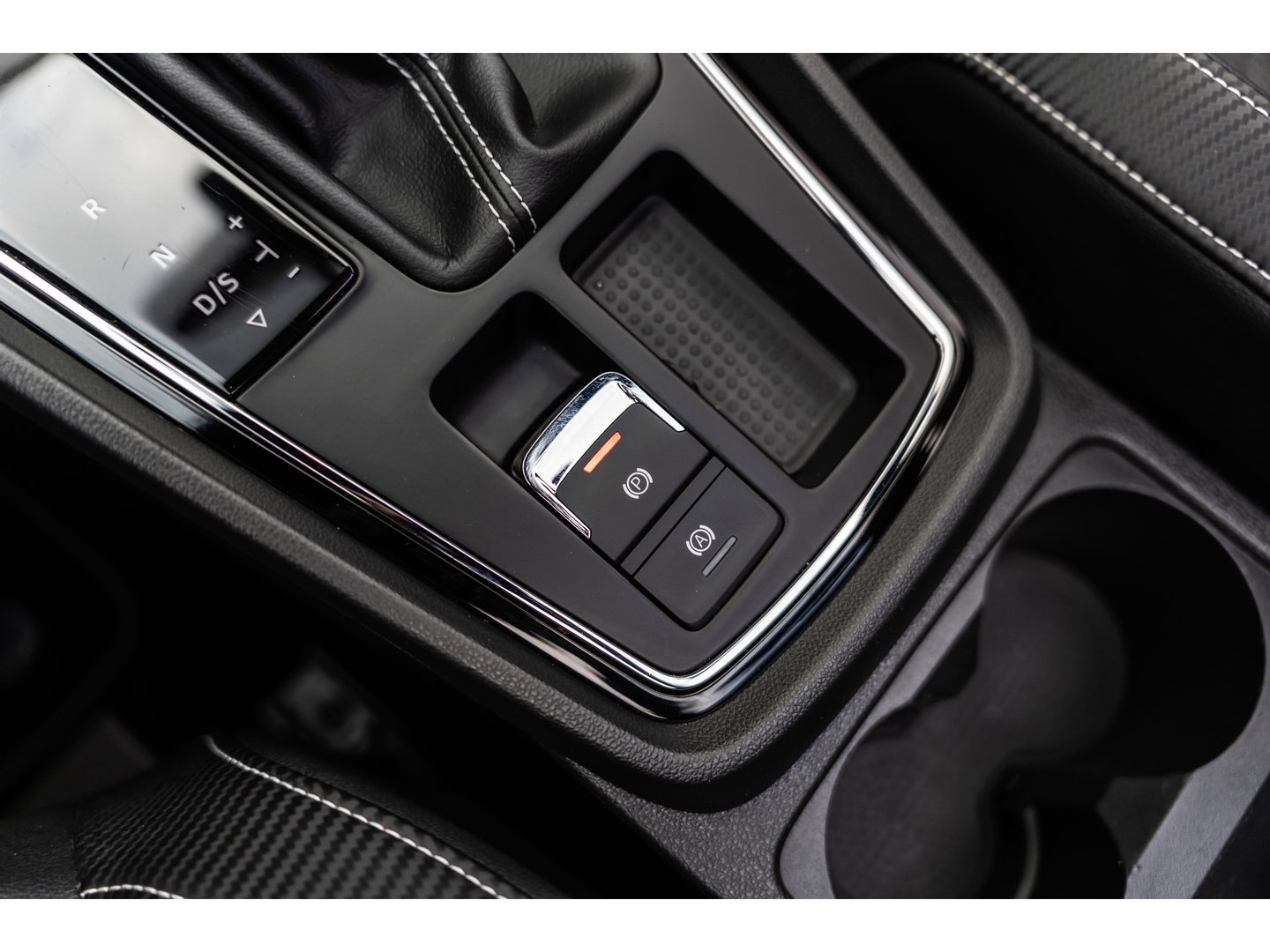 SEAT Leon ST 2.0 TSI CUPRA 4DRIVE PERFORMANCE PANO BREMBO