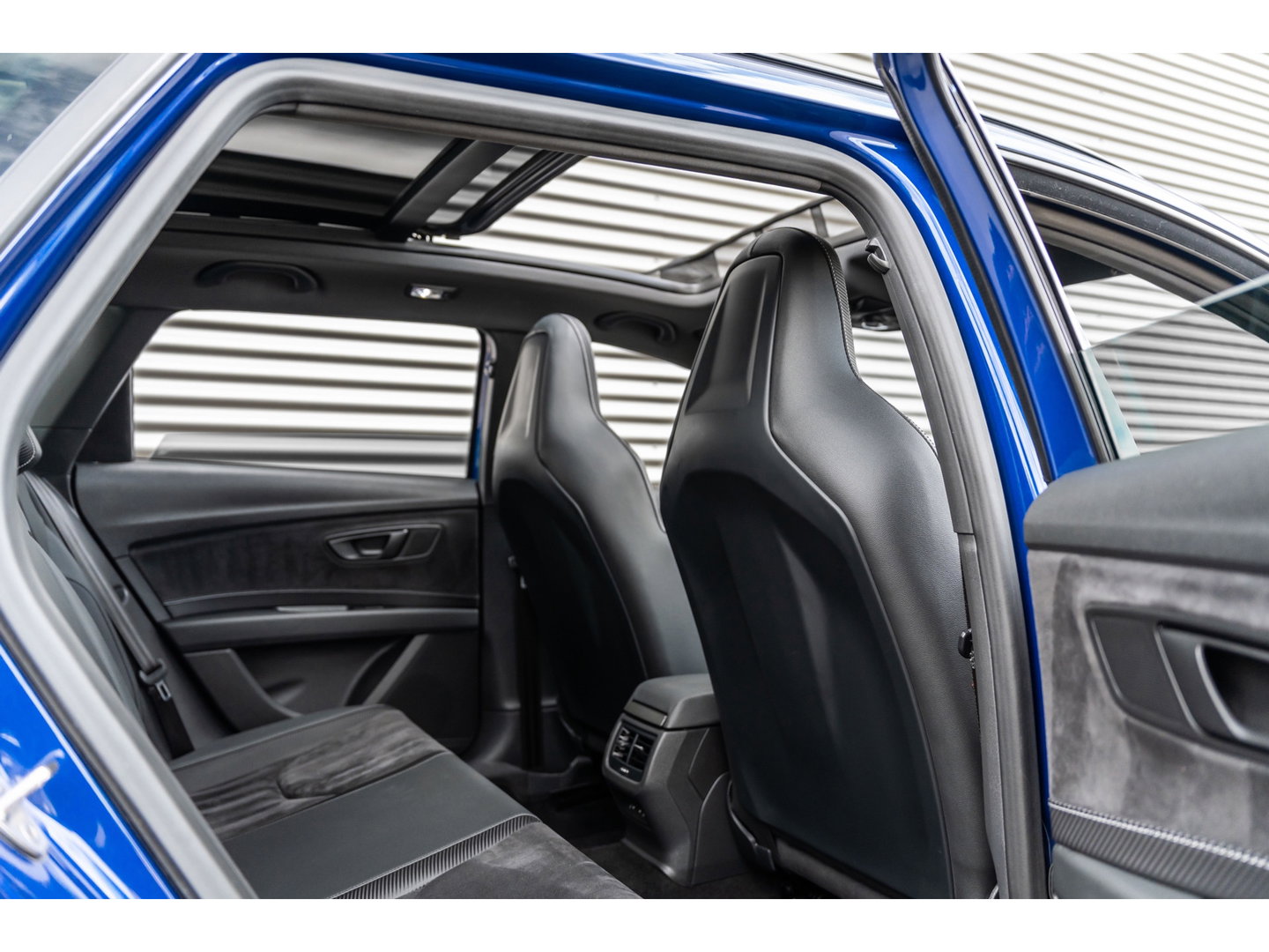 SEAT Leon ST 2.0 TSI CUPRA 4DRIVE PERFORMANCE PANO BREMBO