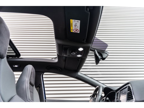 SEAT Leon ST 2.0 TSI CUPRA 4DRIVE PERFORMANCE PANO BREMBO