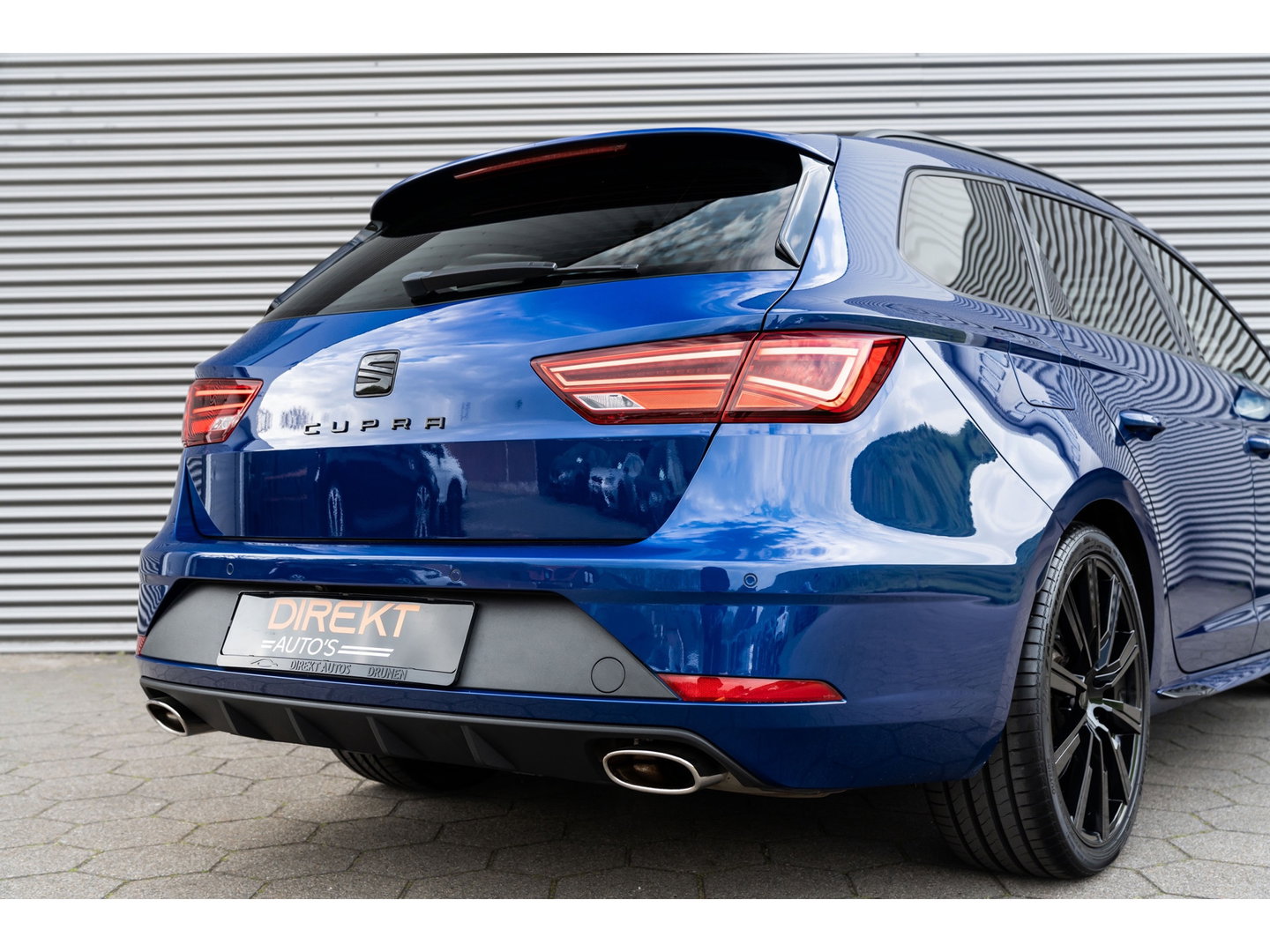 SEAT Leon ST 2.0 TSI CUPRA 4DRIVE PERFORMANCE PANO BREMBO