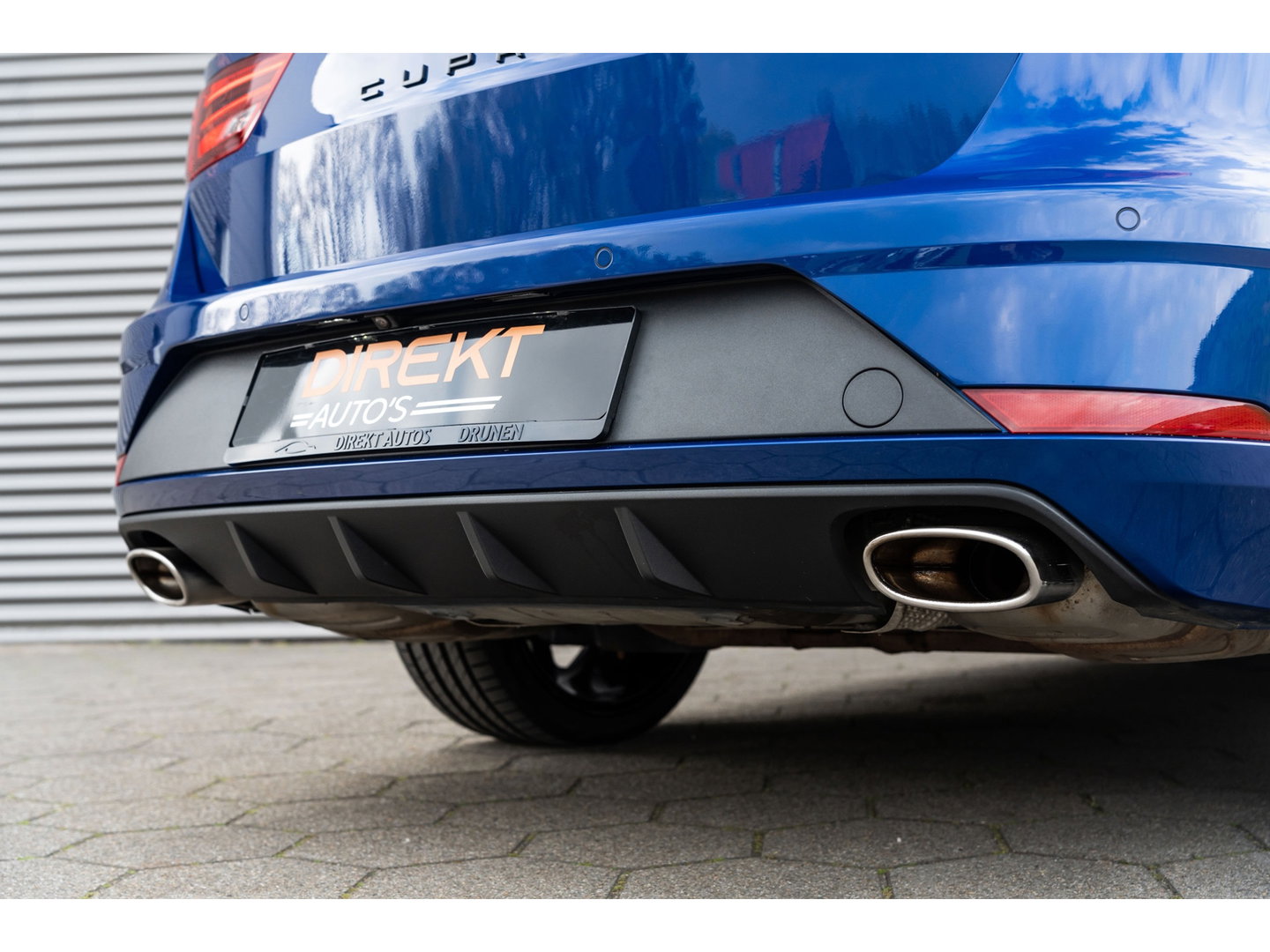 SEAT Leon ST 2.0 TSI CUPRA 4DRIVE PERFORMANCE PANO BREMBO