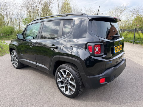 Jeep Renegade 4xe AWD 240 Plug-in Hybrid Electric S Automaat Airco/Ecc Navi Camera