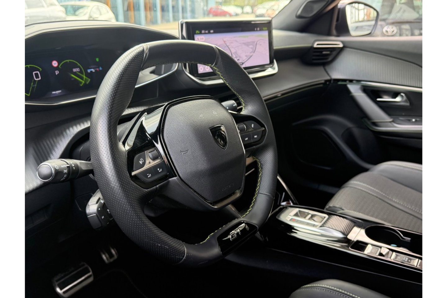 Peugeot 2008 1.2 PT GT-LINE 130PK AUTOMAAT LMV NAVI PDC-CAMERA