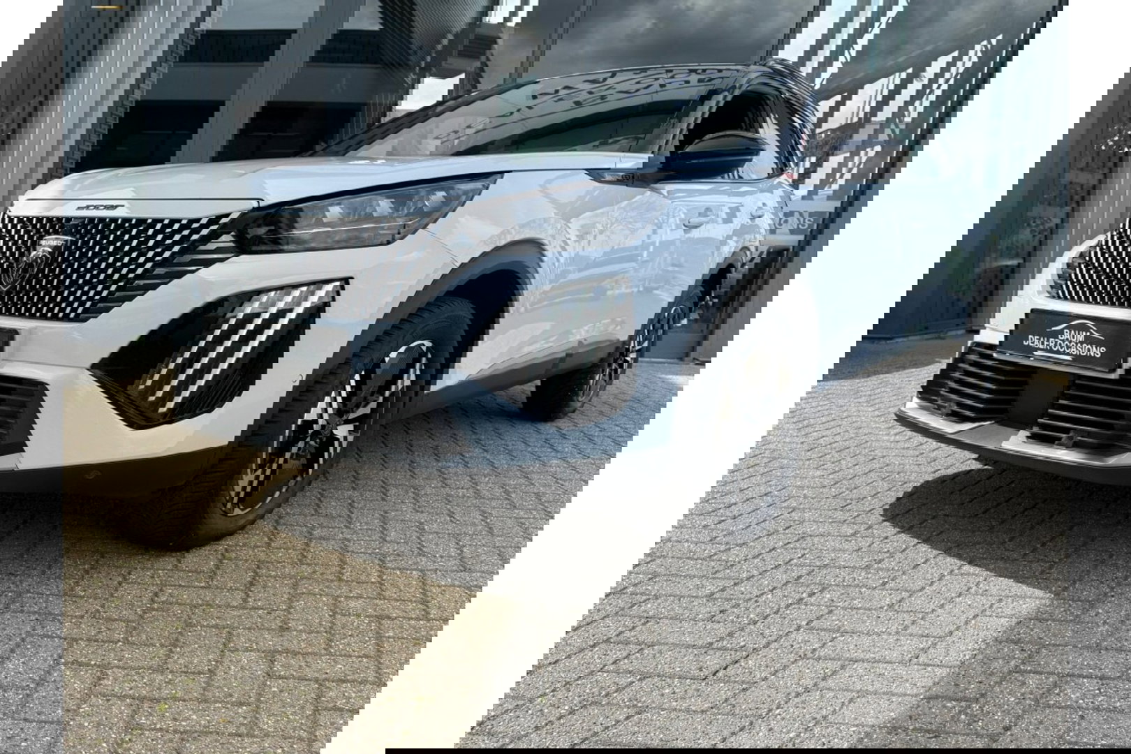 Peugeot 2008 1.2 PT GT-LINE 130PK AUTOMAAT LMV NAVI PDC-CAMERA