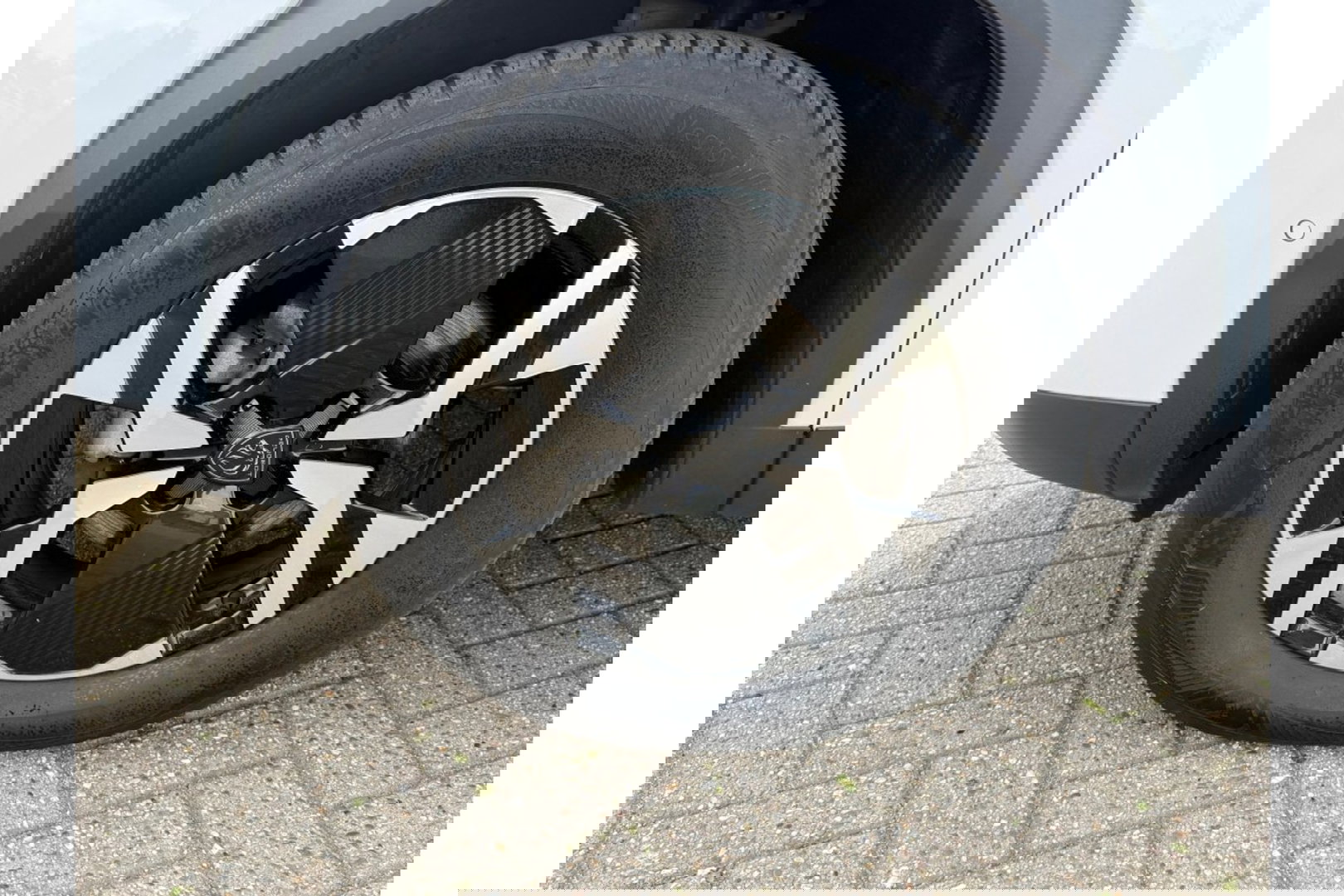 Peugeot 2008 1.2 PT GT-LINE 130PK AUTOMAAT LMV NAVI PDC-CAMERA