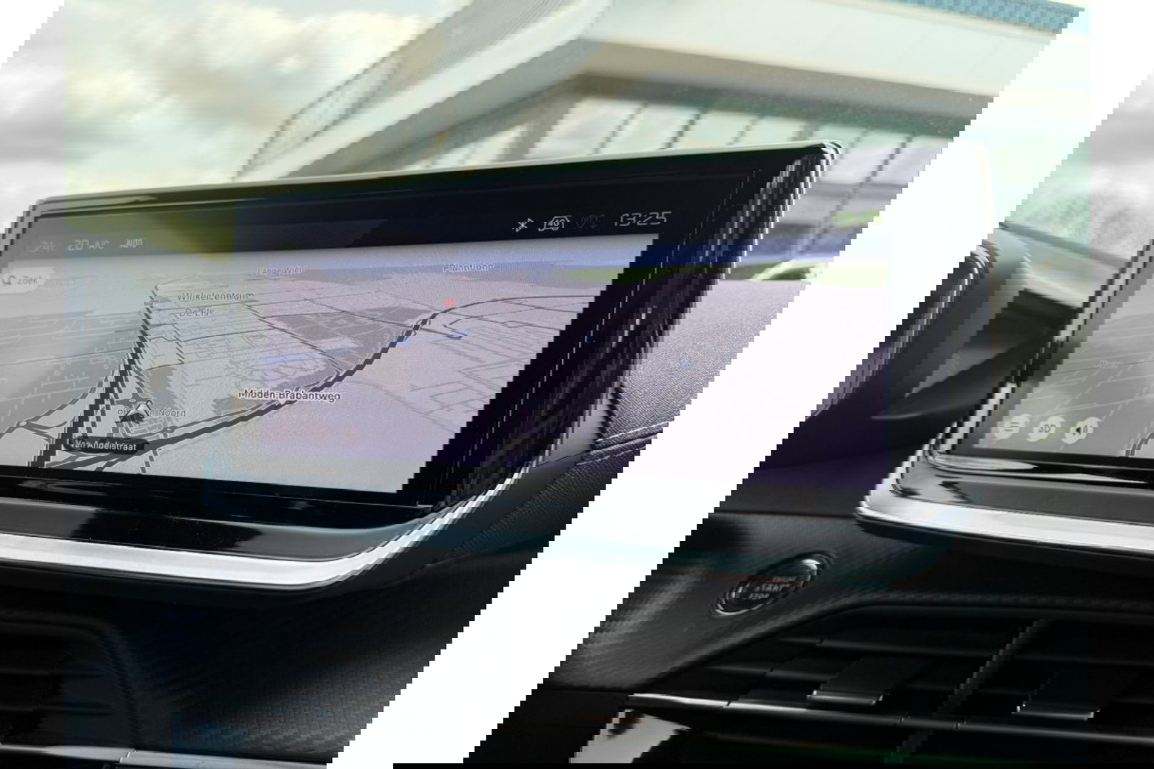 Peugeot 2008 1.2 PT GT-LINE 130PK AUTOMAAT LMV NAVI PDC-CAMERA