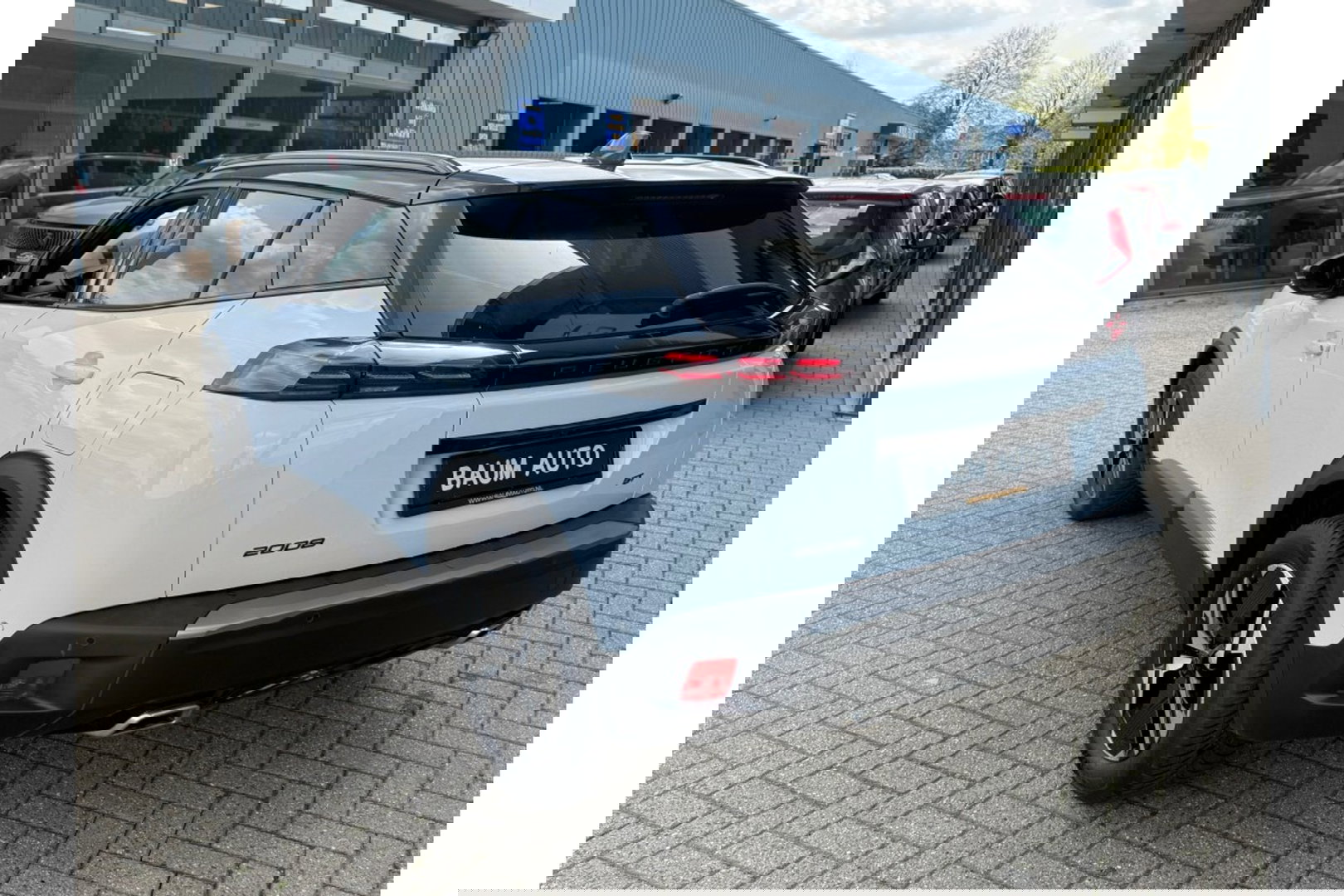 Peugeot 2008 1.2 PT GT-LINE 130PK AUTOMAAT LMV NAVI PDC-CAMERA