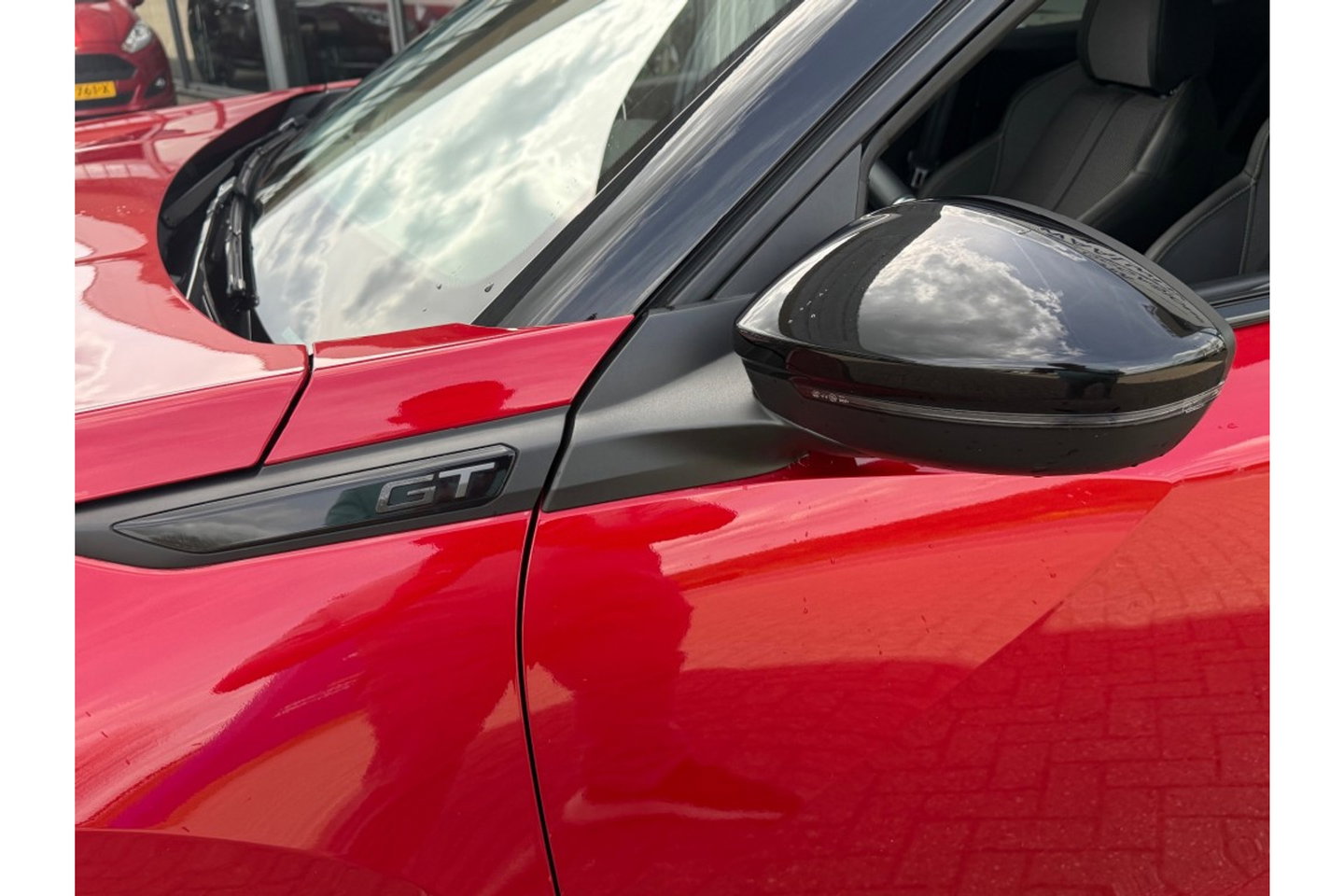 Peugeot 2008 1.2 PURETECH GT PACK AIRCO NAVI PDC-CAMERA.