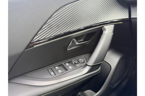 Peugeot 2008 1.2 PURETECH GT PACK AIRCO NAVI PDC-CAMERA.